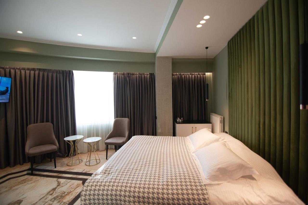 Sky View Hotel Korce Exterior foto