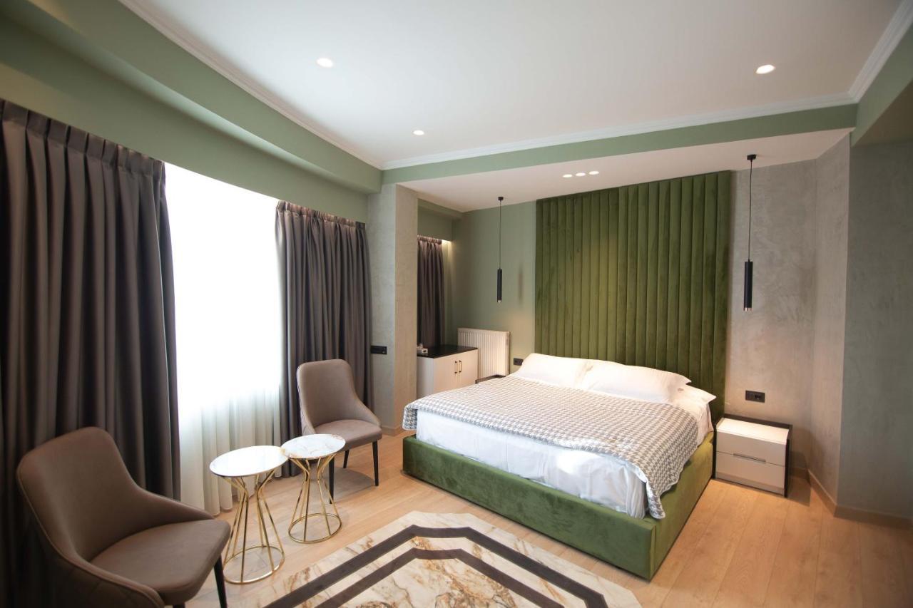 Sky View Hotel Korce Exterior foto
